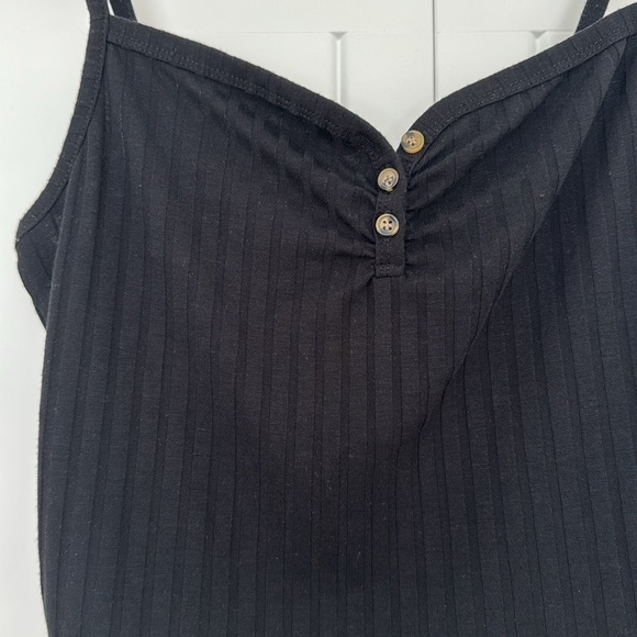 TOPSHOP Black Ribbed Spaghetti Strap Crop Top - Picture 5 of 6